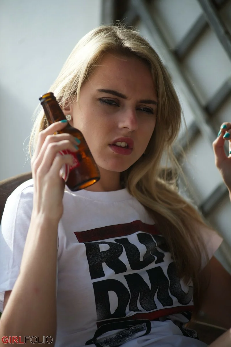Насрине